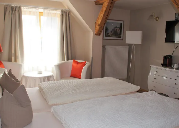 Πανσιόν Altstadtpension Dietz 3*